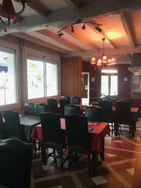 סיינט-פייר-דה-קורפס Hotel Restaurant L'Avenir מראה חיצוני תמונה